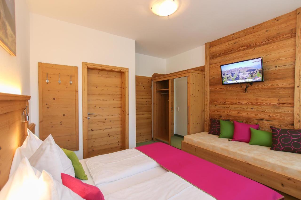 Apartamento Landhaus Hinterglemm Saalbach-Hinterglemm Exterior foto